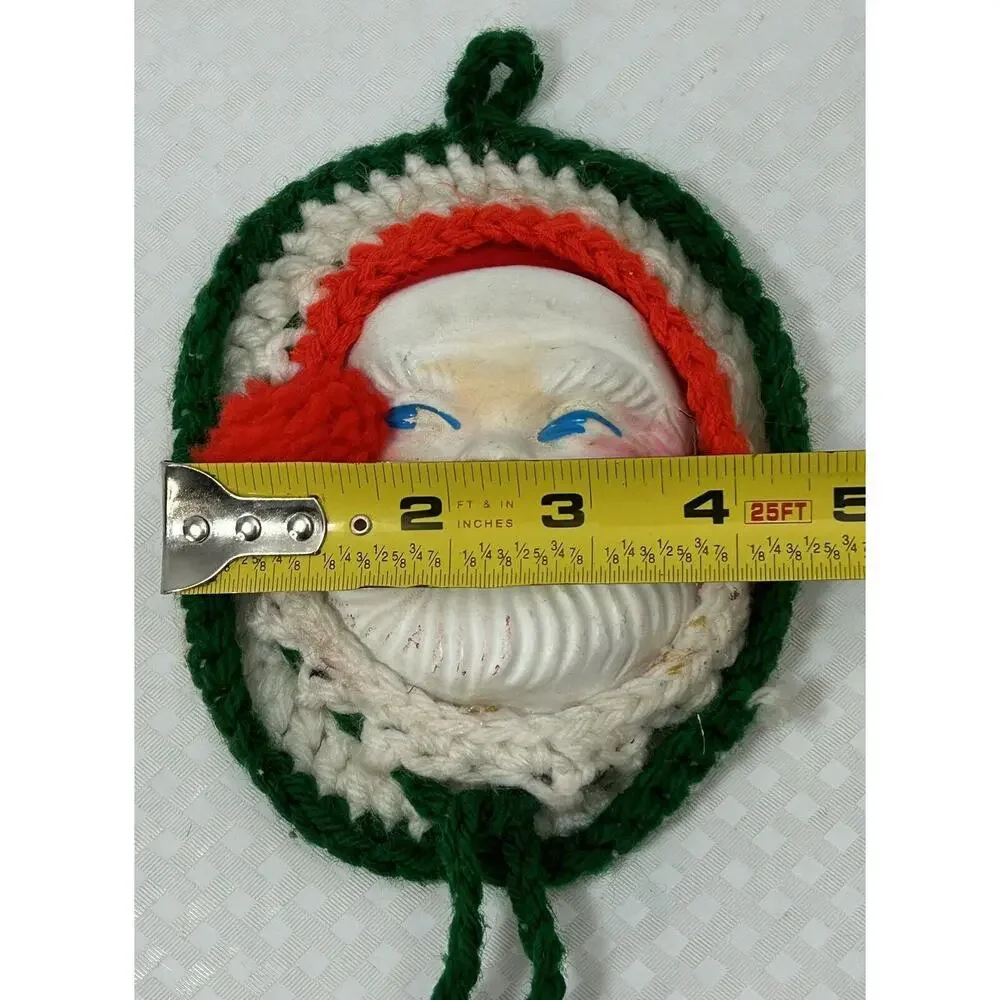 VTG‎ Granny Cottage Core Holiday Christmas Plastic Santa Face Yarn Wall Hanger
